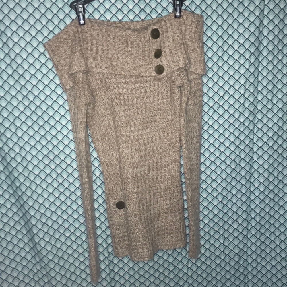 Tan long sleeve sweater